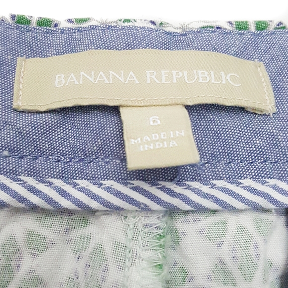 BANANA REPUBLIC Kaleidoscope Pattern Shorts - Picture 8 of 9